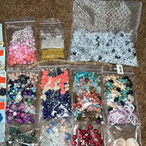 Beads & charms - Picture 3 of 5